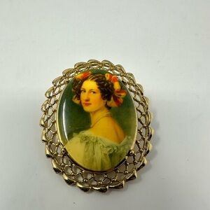 Vintage Victorian Portrait Brooch